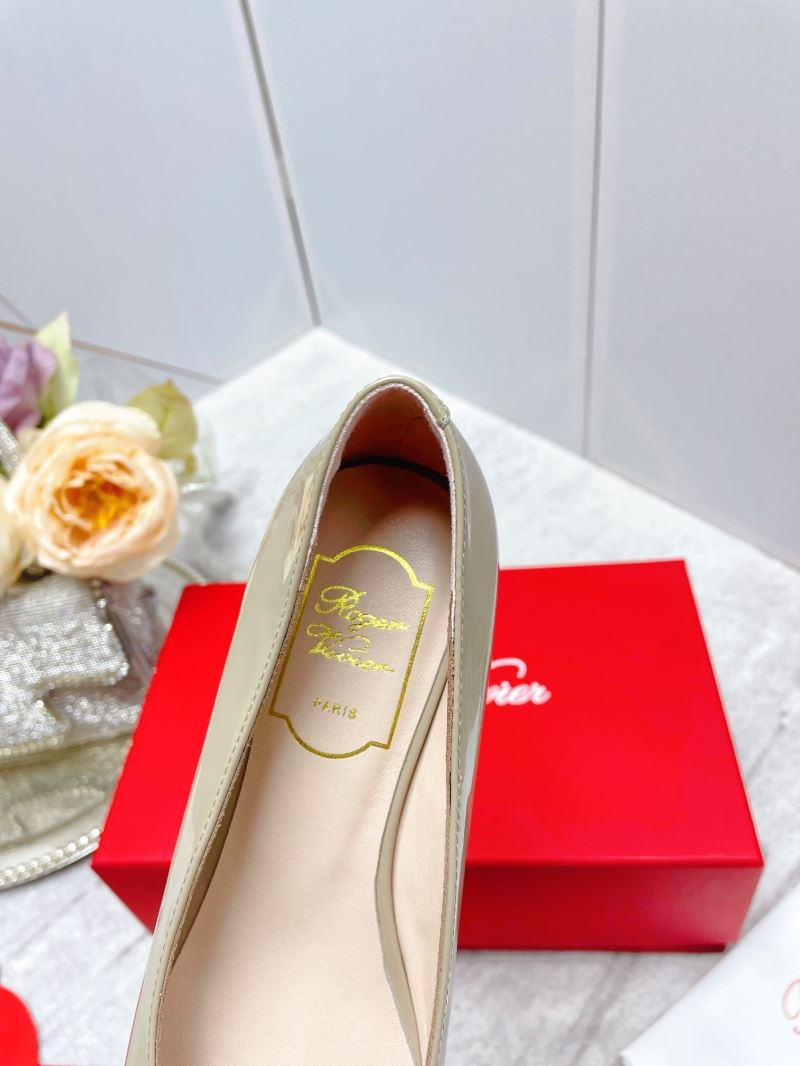 Roger Vivier flat shoes